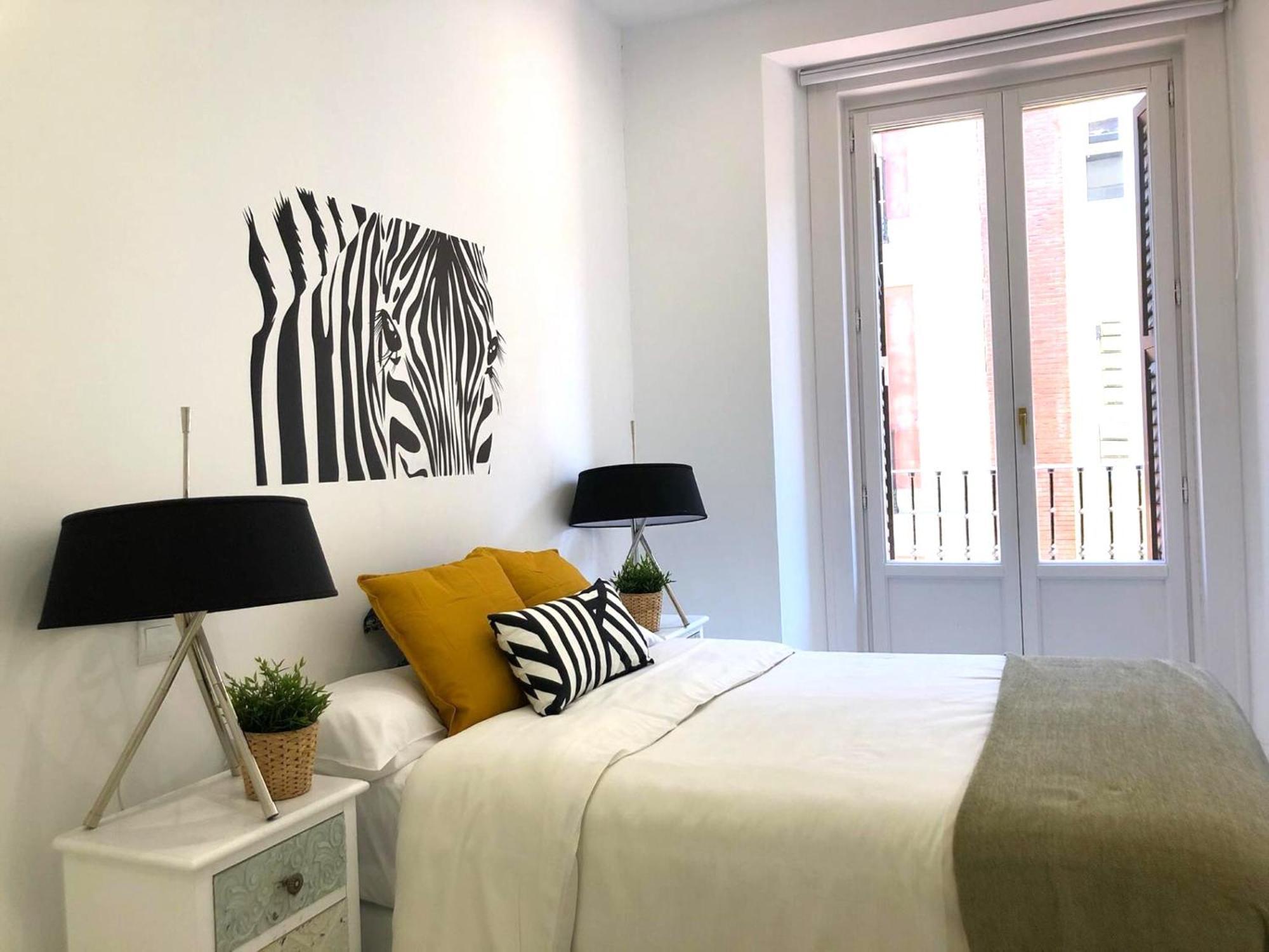Apartamento De Diseno En Plaza Mayor Madrid Exterior foto